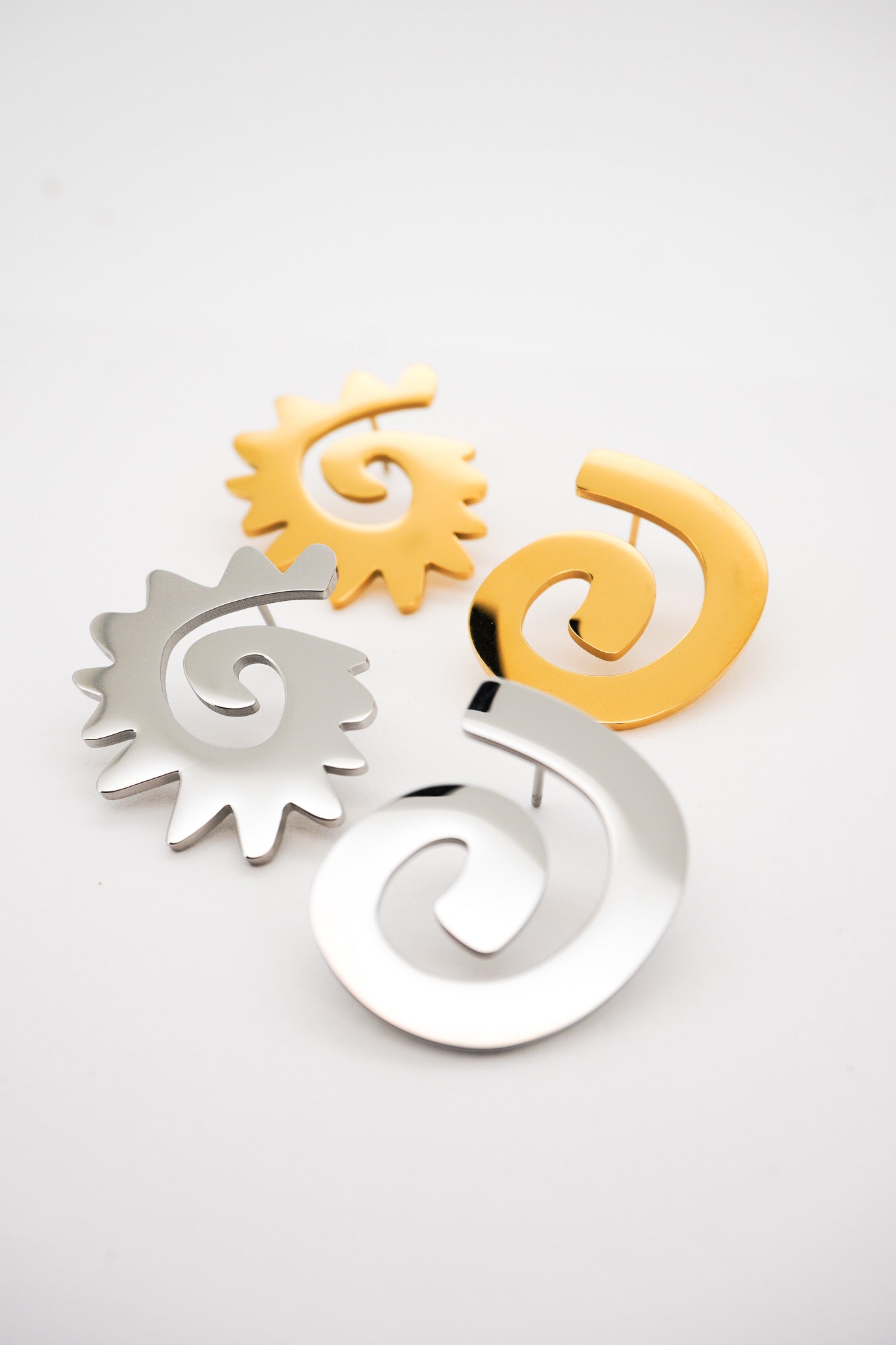 Caracol & Espiral Stud Earrings