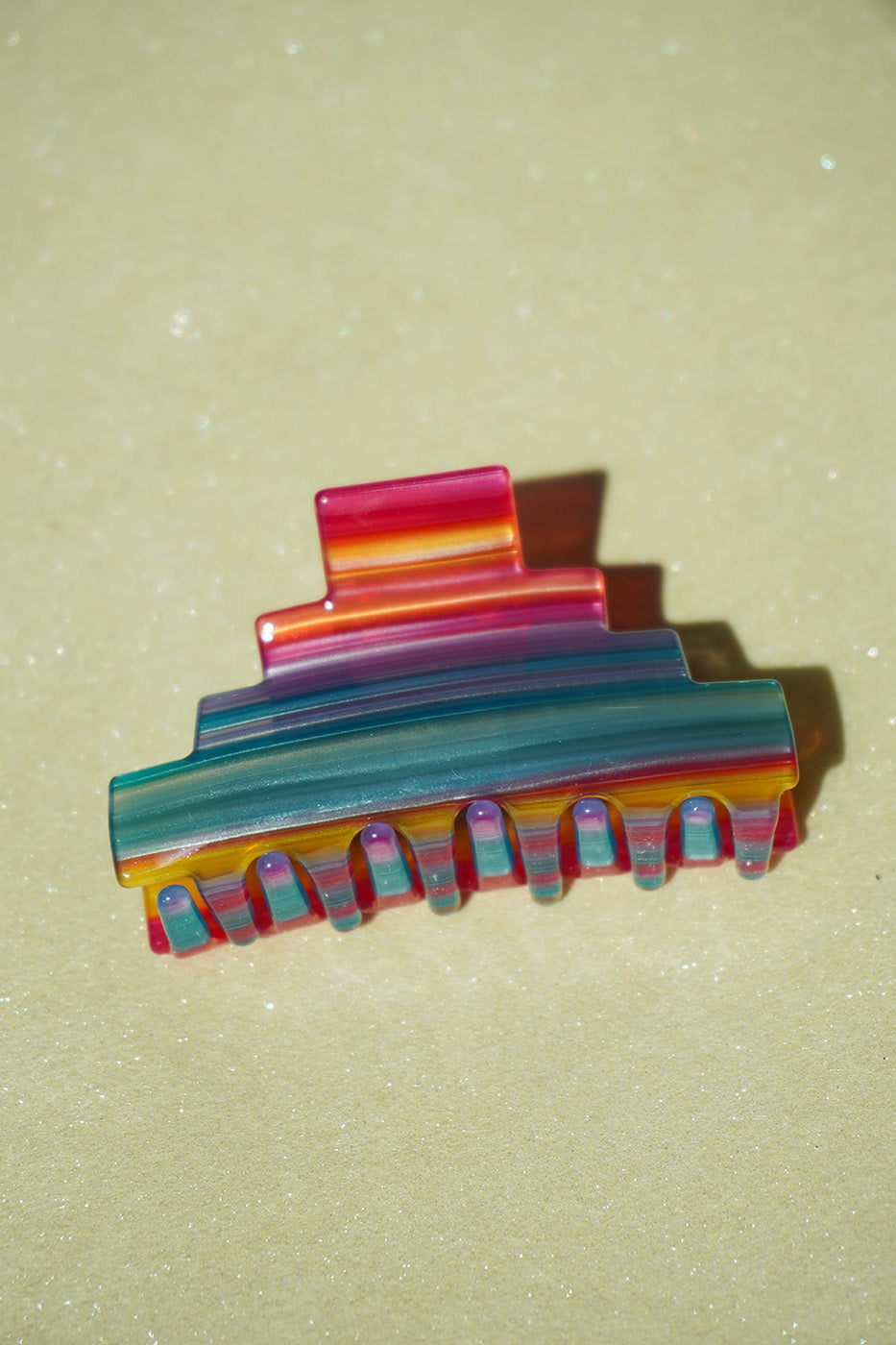 Pyramid Hair-Claw in Sunset Stripes