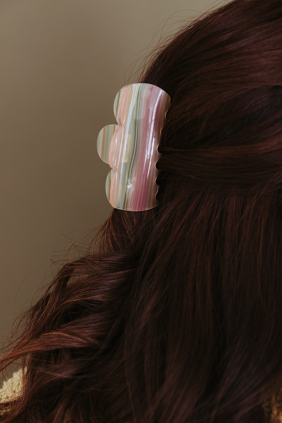 Vase Hair-Claw in Pastel Dream