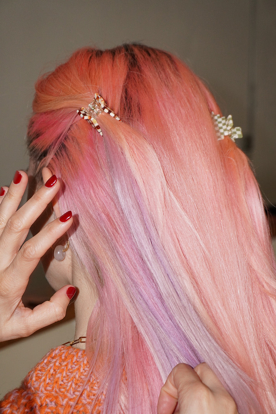 Small Pyramid Claw in Green Checkerboard