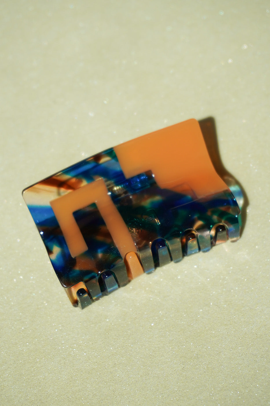 Greca Hair-Claw in Tortoise Shell