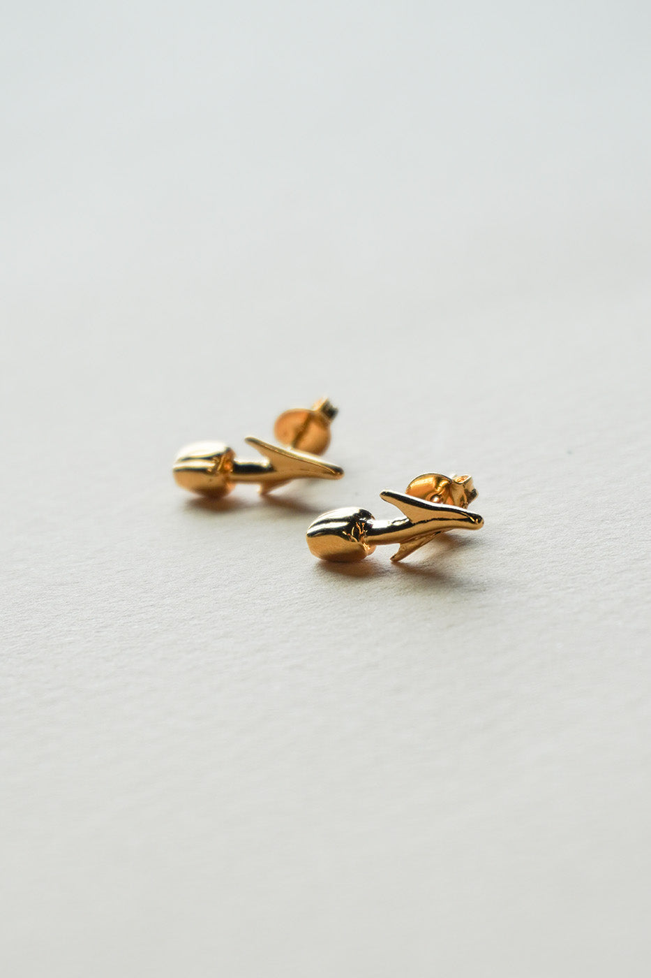 Tulip studs