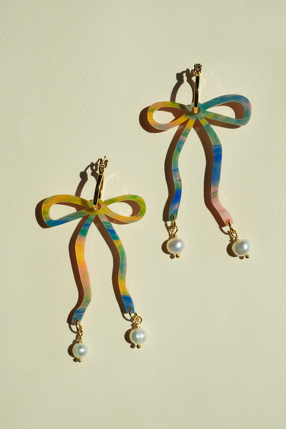 Bow Hoop Earrings in Marble