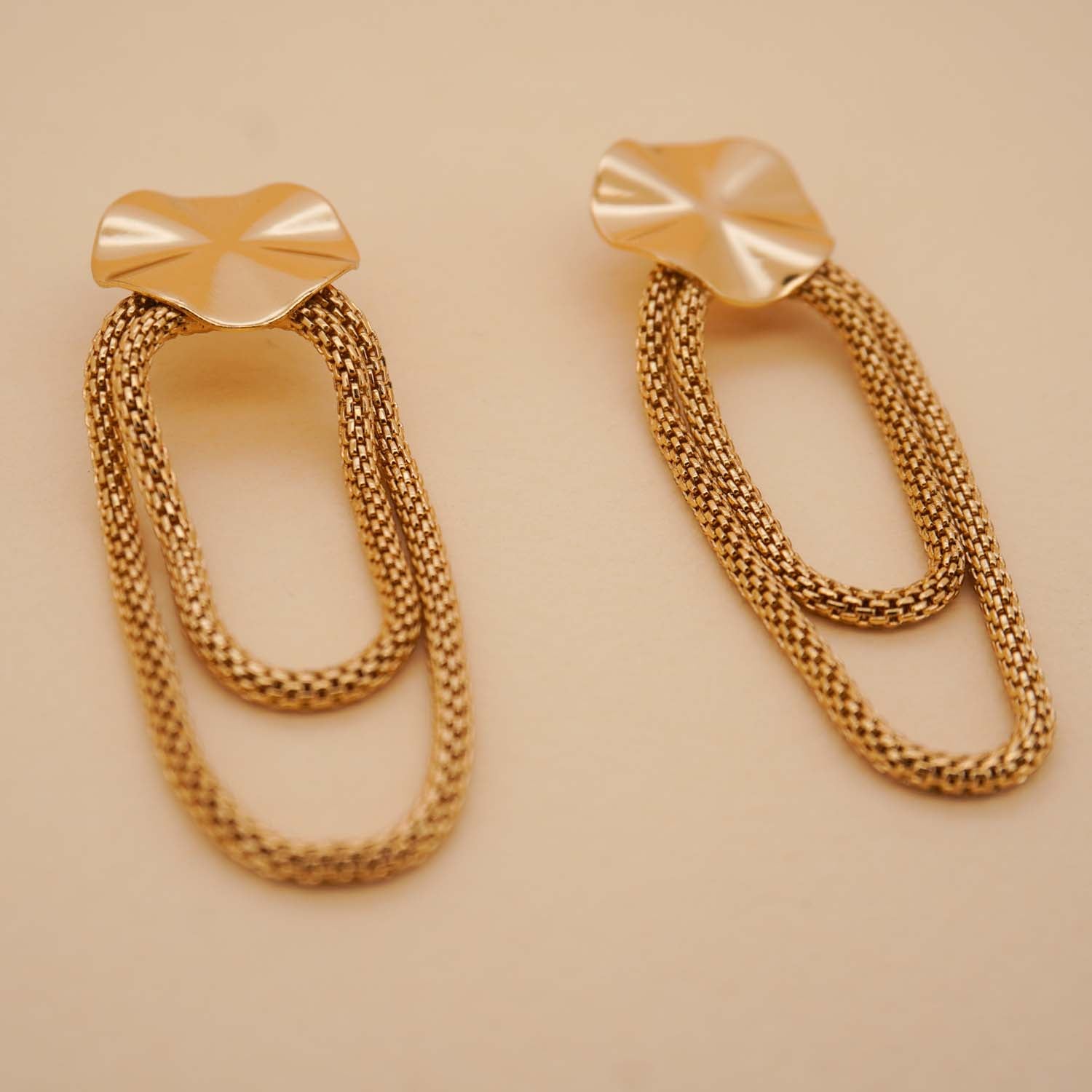 Circle Ribbon Chain Earrings