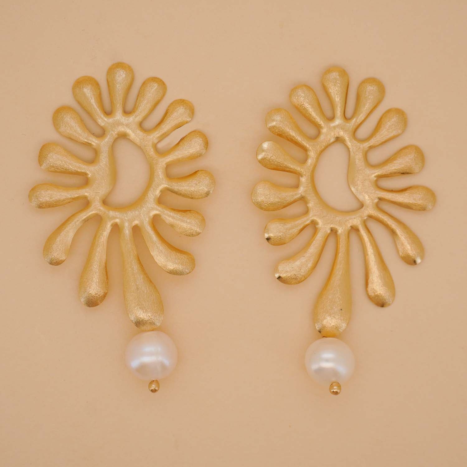 Splatter Pearl Earrings