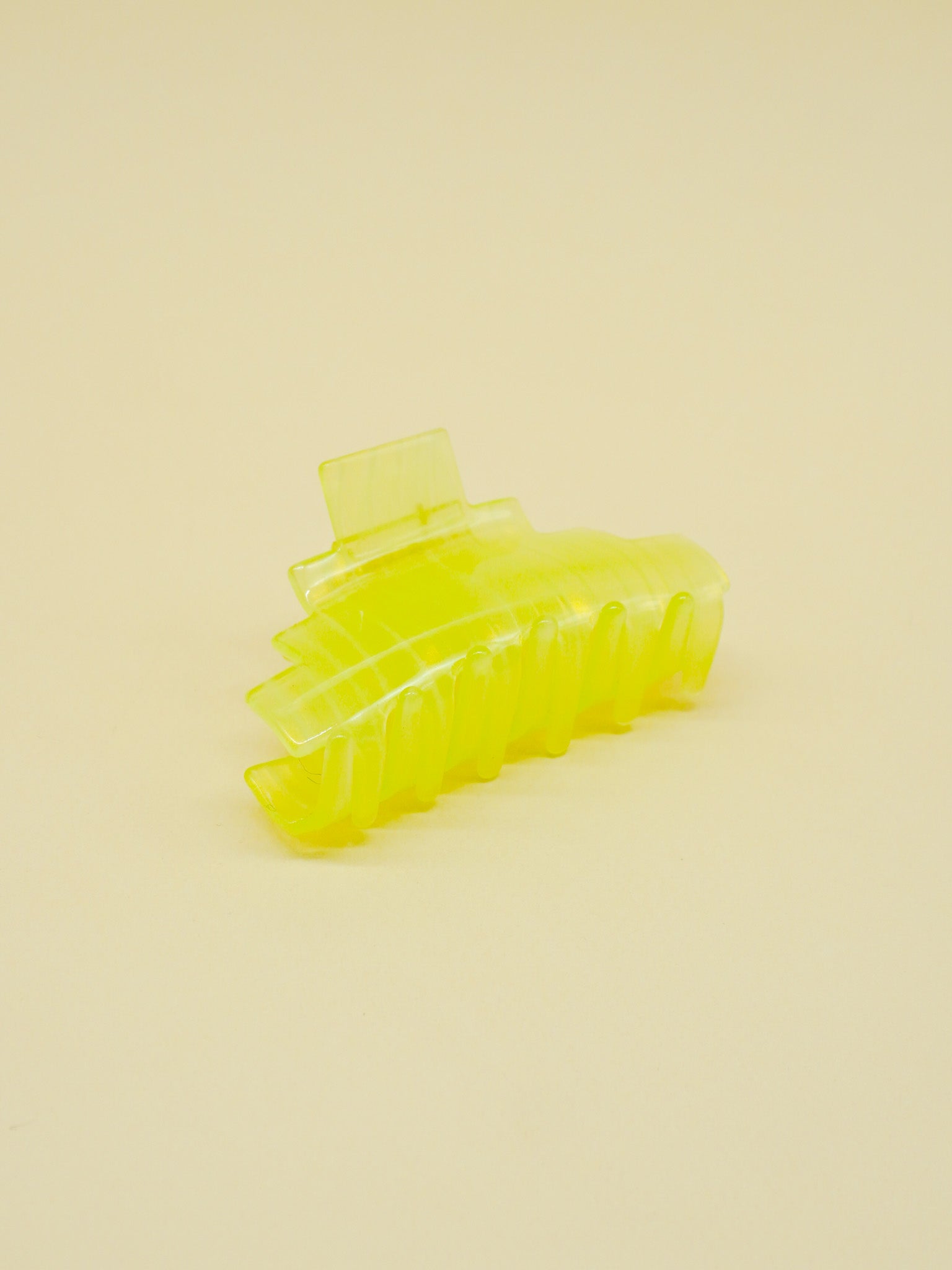 Pyramid Hair-Claw in Green Jelly