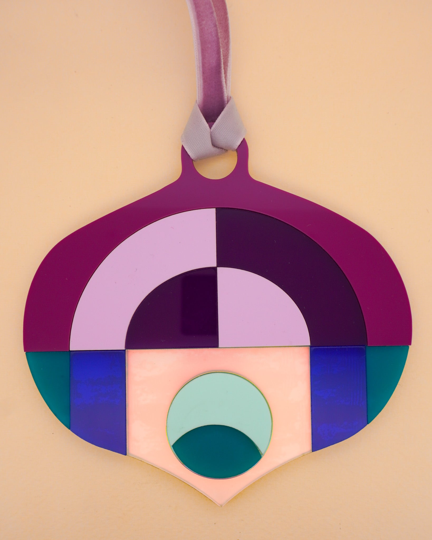 Lagala Ornament