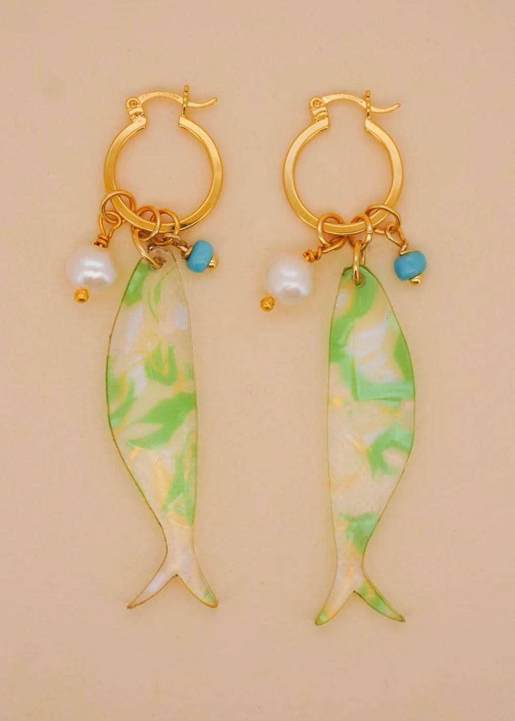 Sardine Hoop Earrings in Sand Shell