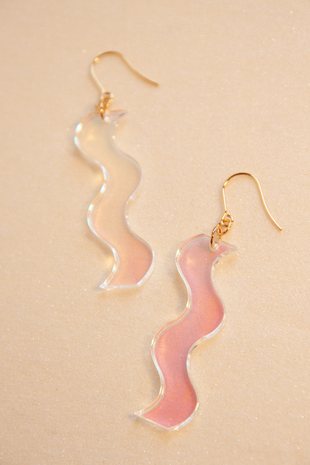 Squiggle earrings in Iridescent