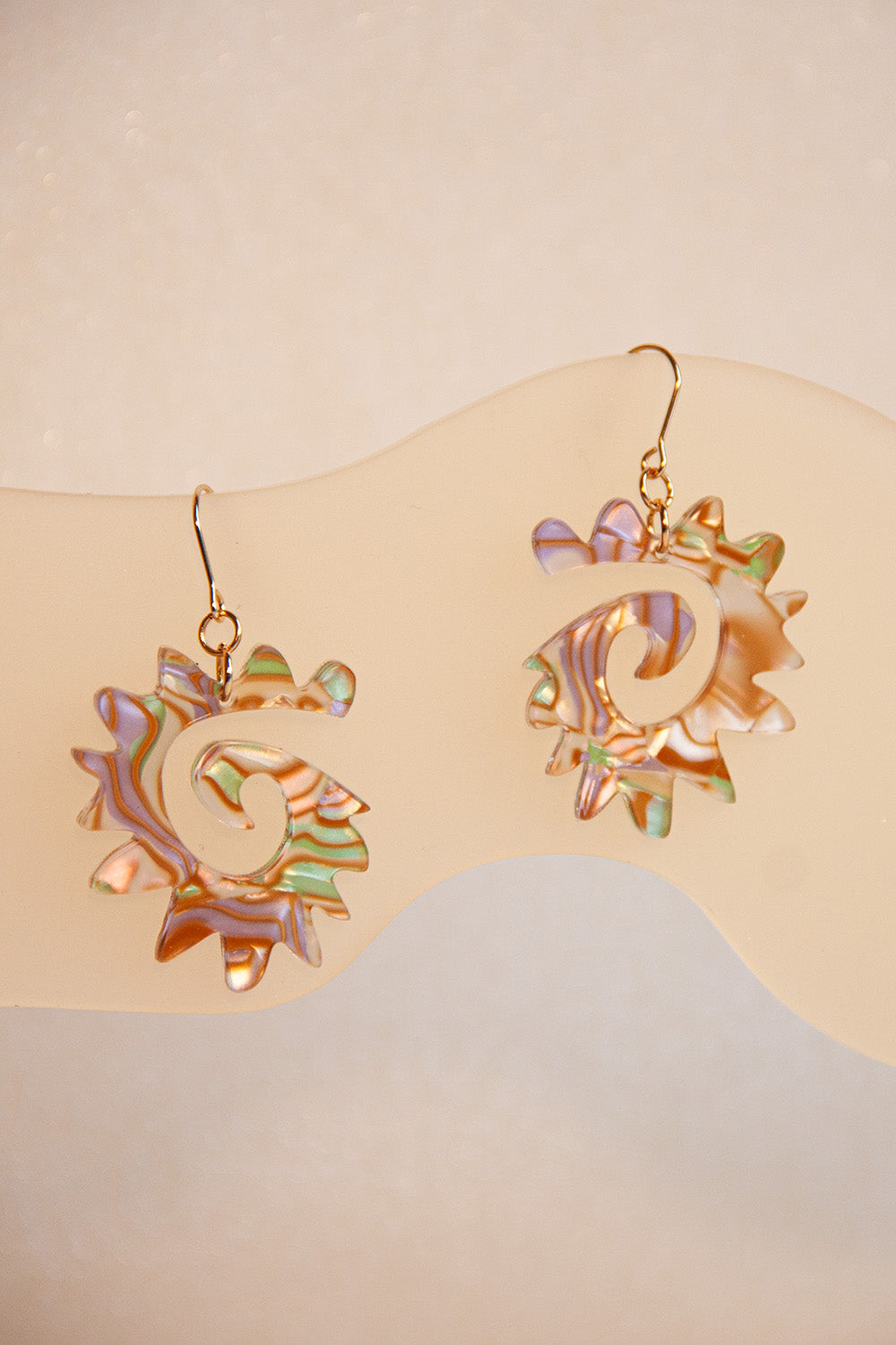Caracol earrings in mariposa